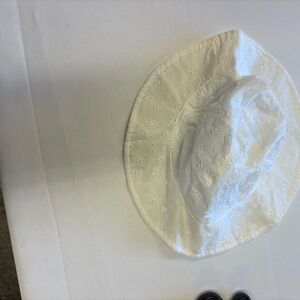 Carter's Classic White Sun Hat